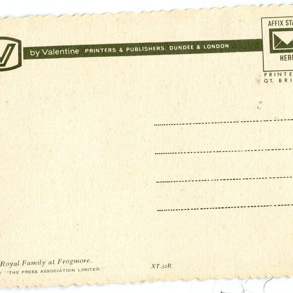 Postcard Vintage The Royal Family At Frogmore, United Kingdom #P-271 - Picture 4 of 10